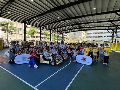 文德國小HIGH咖GOSCHOOL交通安全宣導圖片