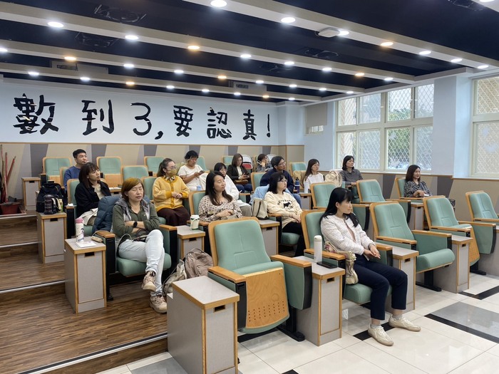 台北市雙語輔導團到校參訪(另開新視窗/jpg檔)圖片