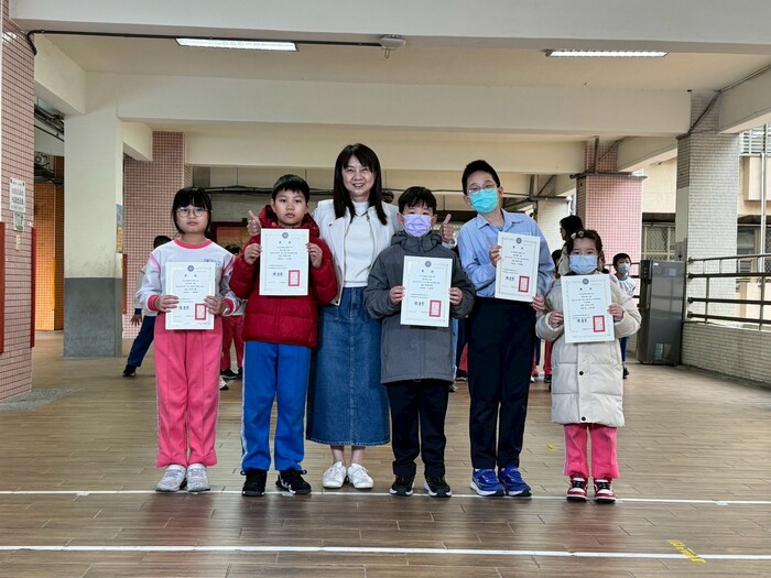 Cool English   英閱王獎 404沈芊希 402陳人榤  509張宇杰  607吳佳龍 自學初心獎309張予恬(另開新視窗/jpg檔)圖片