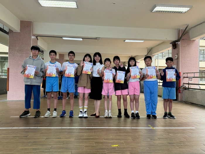 113學年度英語讀者劇場 607班獲中區特優，代表參加市賽 陳帝杰、梁哲睿、張向勛、柯羿廷、張宸維、譚旭喆、李紫瑄、黃筱涵、黃恩栩、丁羽彤、周思安、薛晴文(另開新視窗/jpg檔)